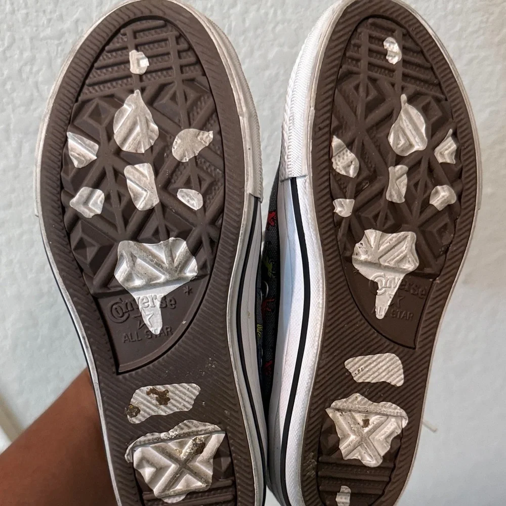 Converse Dinoverse Kids High-Tops - Gray with Colorful Dinosaurs size 1Y